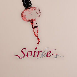 מחדרר יין Soiree